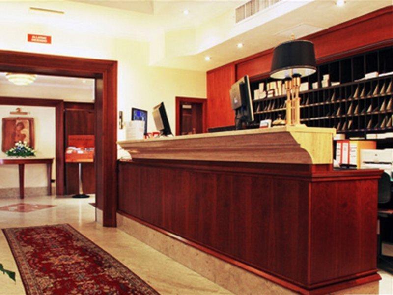 רומא Hotel San Marco מראה חיצוני תמונה